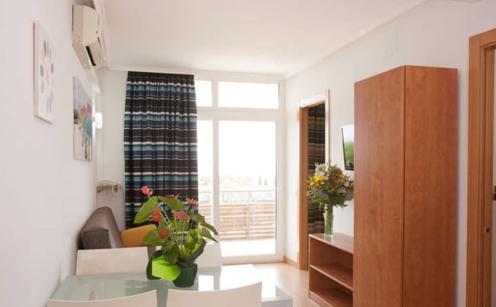 Aparthotel Comtat Sant Jordi Платжа-д'Ару Екстер'єр фото