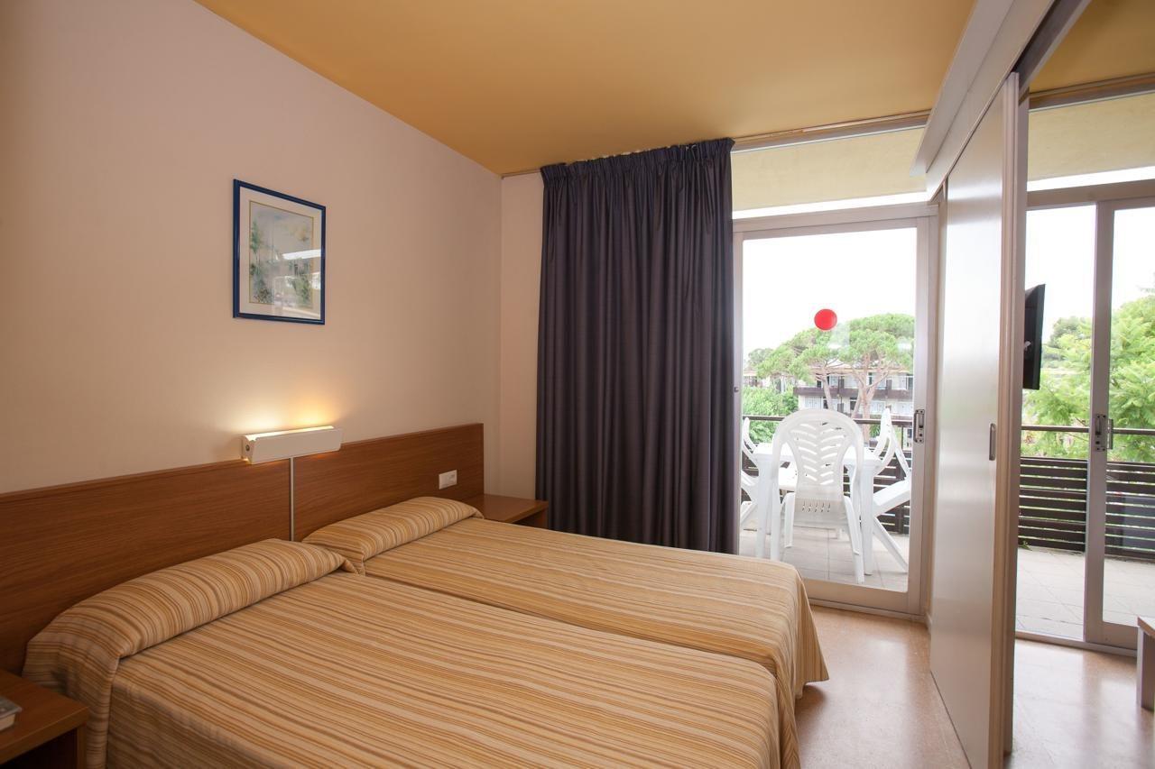 Aparthotel Comtat Sant Jordi Платжа-д'Ару Екстер'єр фото